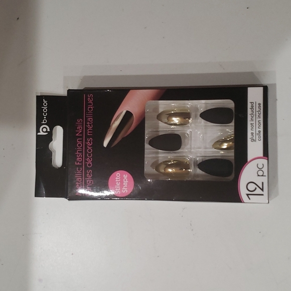 12 pc Metallic Nails 💅 Stilleto Shape - Picture 2 of 2